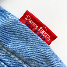 Load image into Gallery viewer, 90s denim jacket (Age 5/6)
