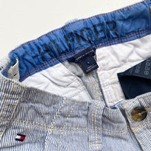 Load image into Gallery viewer, Tommy Hilfiger shorts (Age 6)
