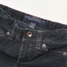 Load image into Gallery viewer, OshKosh corduroy trousers (Age 3)
