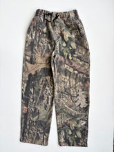 Load image into Gallery viewer, Camo cargo joggers (Age 10/12)
