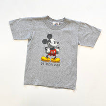 Load image into Gallery viewer, 00s Diseyland t-shirt (Age 5/6)
