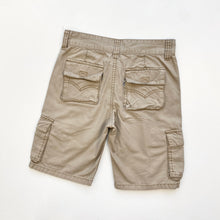 Load image into Gallery viewer, Levi’s cargo shorts (Age 10)
