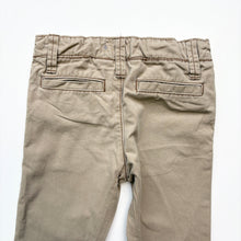 Load image into Gallery viewer, OshKosh trousers (Age 3)
