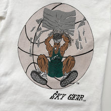 Load image into Gallery viewer, 90s Basketball Print Single Stitch t-shirt (Age 6/8)
