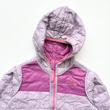 Load image into Gallery viewer, The North Face reversible coat (Age 4)
