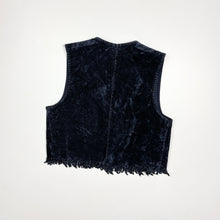 Load image into Gallery viewer, 90s Suede vest (Age 3/4)
