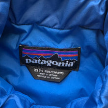 Load image into Gallery viewer, Patagonia puffa coat (Age 5/6)
