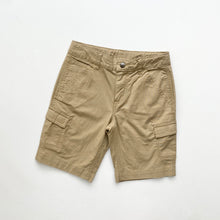 Load image into Gallery viewer, Carhartt shorts (Age 6)
