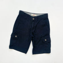 Load image into Gallery viewer, Levi’s cargo shorts (Age 7)
