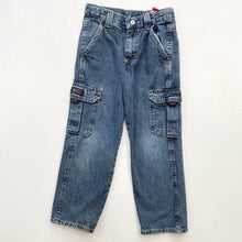 Load image into Gallery viewer, Wrangler cargo jeans (Age 7)

