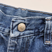 Load image into Gallery viewer, Wrangler jeans (Age 4)
