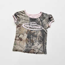 Load image into Gallery viewer, Camo t-shirt (Age 6)
