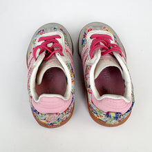 Load image into Gallery viewer, Adidas Samba Trainers (Size 6)
