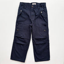 Load image into Gallery viewer, OshKosh cargos (Age 6)
