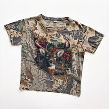 Load image into Gallery viewer, Camo Deer  Print t-shirt (Age 8/10)
