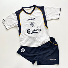 Load image into Gallery viewer, 2001/02 Liverpool kit (Age 7/8)
