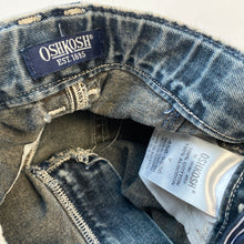 Load image into Gallery viewer, OshKosh carpenter jeans (Age 7)
