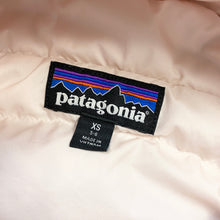 Load image into Gallery viewer, Patagonia puffa coat (Age 5/6)
