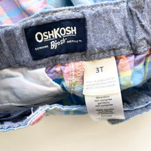 Load image into Gallery viewer, OshKosh shorts (Age 3)
