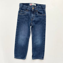 Load image into Gallery viewer, Levi’s 514 jeans (Age 4/5)
