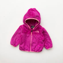 Load image into Gallery viewer, The North Face fleece (Age 3/6m)
