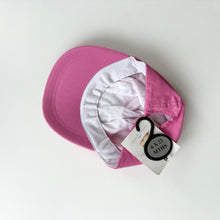 Load image into Gallery viewer, Forever Friends cap (Age 6/24m)
