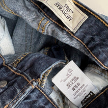 Load image into Gallery viewer, Levi’s 505 jeans (Age 10)
