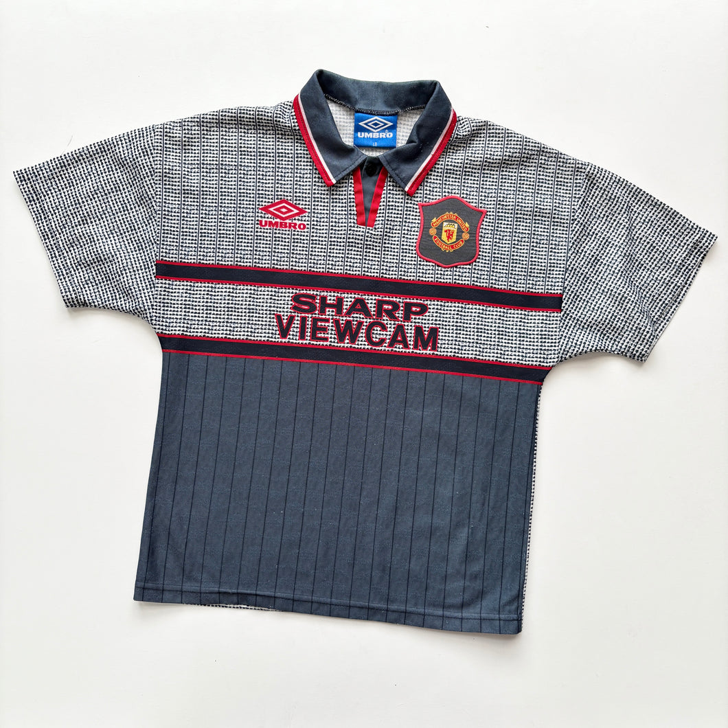 1995/96 Manchester United jersey (Age 8/10)