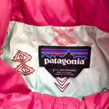 Load image into Gallery viewer, Patagonia quilted coat (Age 7/8)
