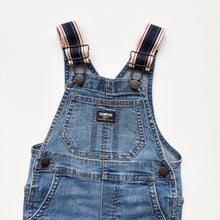 Load image into Gallery viewer, OshKosh dungaree shortalls (Age 3)
