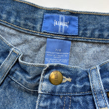 Load image into Gallery viewer, 90s Denim shorts (Age 7/8)
