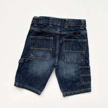 Load image into Gallery viewer, Wrangler Carpenter shorts (Age 8)
