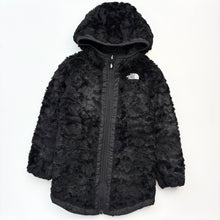 Load image into Gallery viewer, The North Face reversible coat (Age 6)
