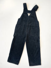 Load image into Gallery viewer, OshKosh corduroy dungarees (Age 5)
