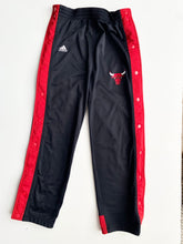 Load image into Gallery viewer, NBA Chicago Bulls joggers (Age 10/12)
