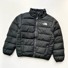 Load image into Gallery viewer, The North Face puffa coat (Age 7/8)
