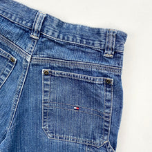 Load image into Gallery viewer, 90s Tommy Hilfiger carpenter shorts (Age 8
