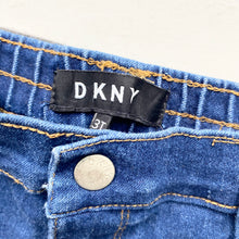 Load image into Gallery viewer, DKNY denim shorts (Age 3)
