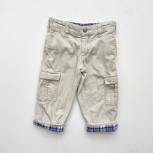 Load image into Gallery viewer, OshKosh corduroy trousers (Age 2)
