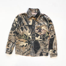 Load image into Gallery viewer, Camo shirt (Age 8/10)
