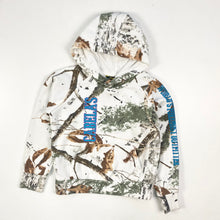 Load image into Gallery viewer, Real Tree Camo hoodie (Age 5/6)
