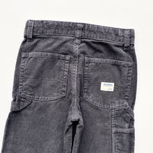 Load image into Gallery viewer, OshKosh corduroy trousers (Age 5)
