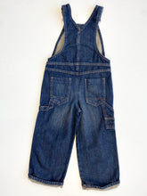 Load image into Gallery viewer, Oshkosh dungarees (Age 4)
