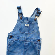 Load image into Gallery viewer, Oshkosh dungarees (Age 5)
