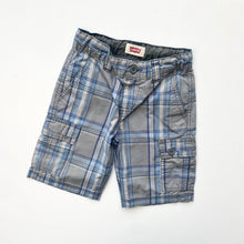 Load image into Gallery viewer, Levi’s cargo shorts (Age 6/7)
