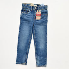 Load image into Gallery viewer, BNWT Levi’s 502 jeans (Age 6)
