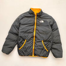 Load image into Gallery viewer, The North Face reversible puffa coat (Age 8/10)
