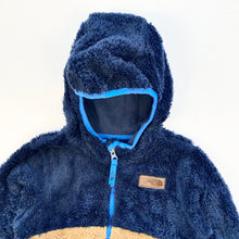 Load image into Gallery viewer, The North Face sherpa fleece (Age 6)
