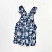 Load image into Gallery viewer, OshKosh dungaree shortalls (Age 3)
