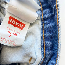 Load image into Gallery viewer, 90s Levi’s jeans - Orange tab (Age 7)
